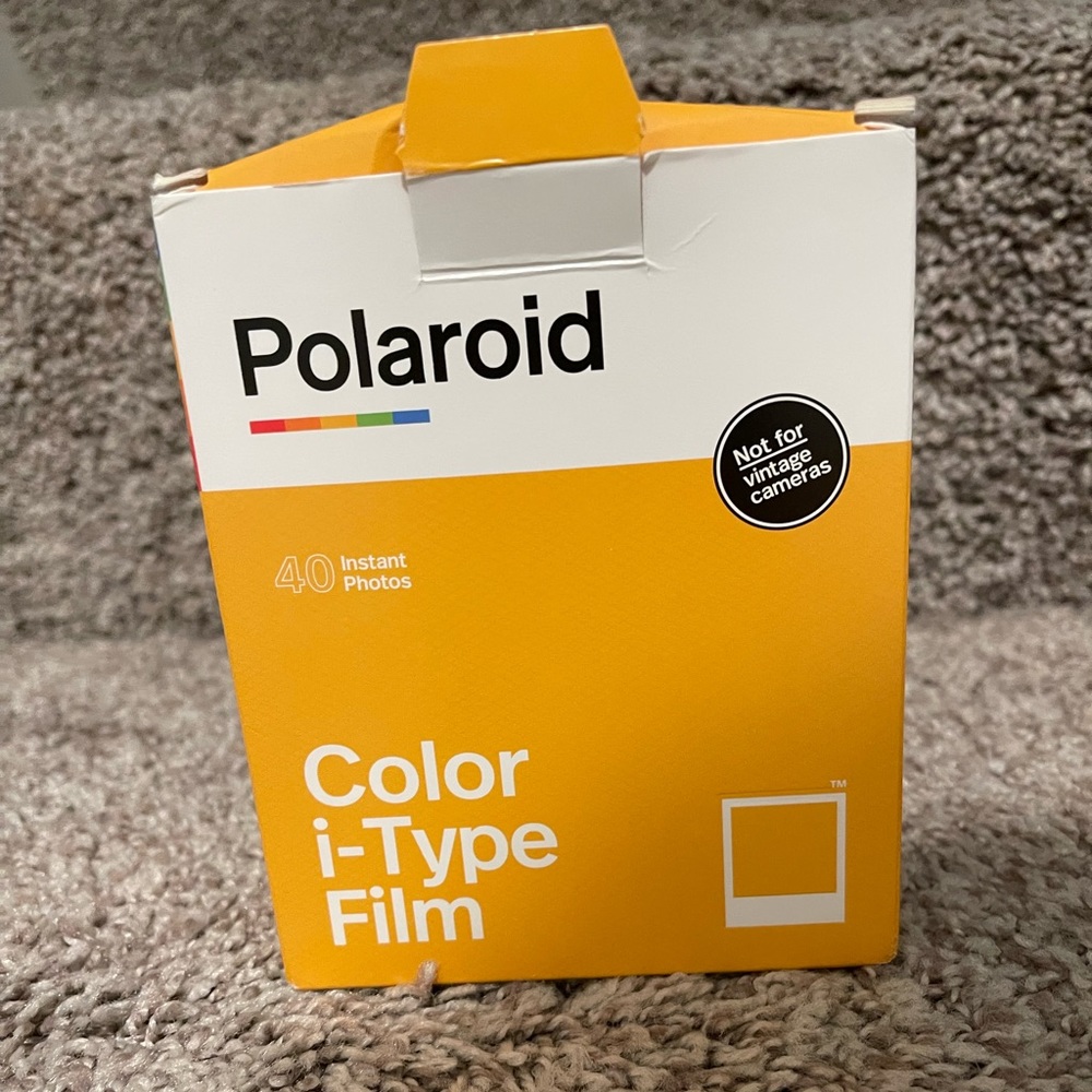 Polaroid film color for i-Type